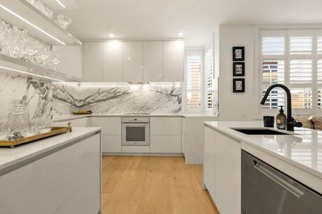 Photo of property in 10/4 Campbell Road, Takapuna, Auckland, 0622