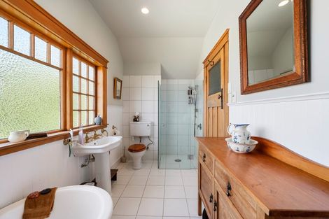 Photo of property in 19 Rawhiti Terrace, Kelburn, Wellington, 6012