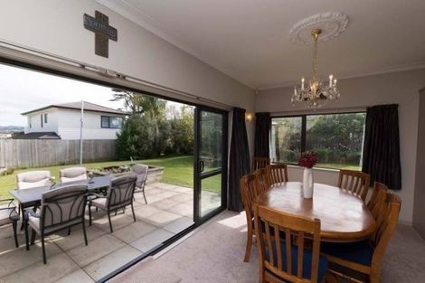 Photo of property in 65d View Road, Henderson, Auckland, 0612