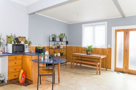 Photo of property in 9 Alma Street, Dannevirke, 4930