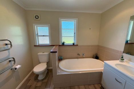 Photo of property in 75 Guy Avenue, Takaro, Palmerston North, 4410