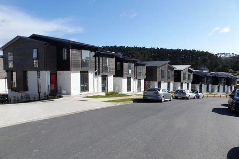 Photo of property in 15/10 Silver Moon Road, Albany Heights, Auckland, 0632