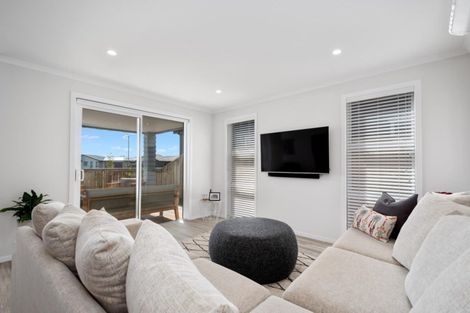 Photo of property in 17 Parkside Mews, Papamoa, 3118