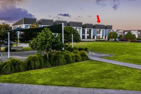 Photo of property in 12 Rangihina Road, Hobsonville, Auckland, 0616