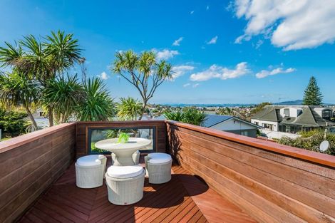 Photo of property in 29 Belmont Terrace, Milford, Auckland, 0620