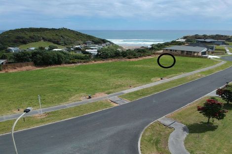 Photo of property in 49 Sunset Drive, Baylys Beach, 0377