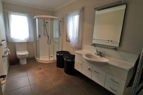 Photo of property in 121d Waimate North Road, Kerikeri, 0293