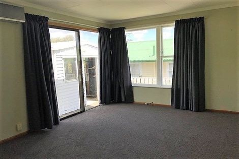 Photo of property in 45 Beazley Avenue, Paparangi, Wellington, 6037