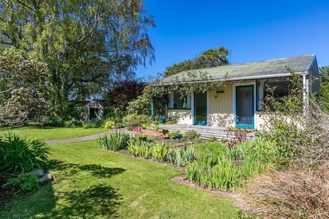 Photo of property in 33 Huntly Road, Outram, 9019