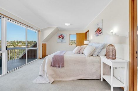 Photo of property in 36 Compton Street, Hillcrest, Auckland, 0627