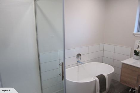 Photo of property in 2/68 Nortons Road, Avonhead, Christchurch, 8042