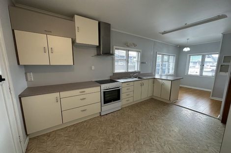 Photo of property in 2 Keays Road, Avenues, Whangarei, 0110