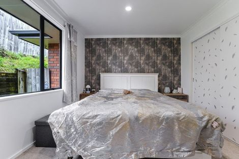 Photo of property in 115c Woodglen Road, Glen Eden, Auckland, 0602