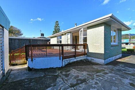 Photo of property in 1087 Fergusson Drive, Clouston Park, Upper Hutt, 5018