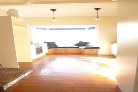 Photo of property in 27 Tawa Terrace, Tawa, Wellington, 5028