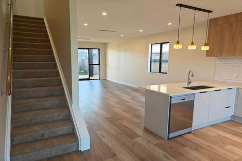 Photo of property in 14 Coopworth Street, Karaka, 2580