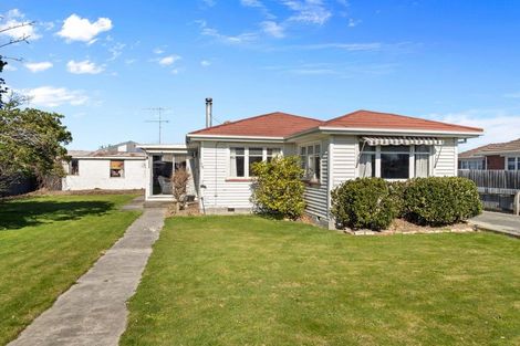 Photo of property in 75 Mcmurdo Street, Tinwald, Ashburton, 7700