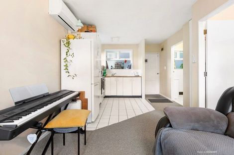 Photo of property in Parkland Flats, 6/51 Adams Terrace, Kelburn, Wellington, 6021