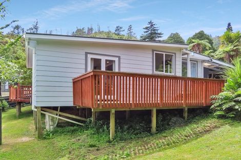 Photo of property in 111 Kamahi Street, Stokes Valley, Lower Hutt, 5019