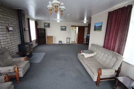 Photo of property in 165 Balmoral Drive, Tokoroa, 3420