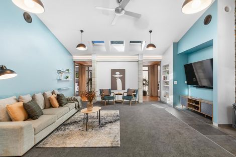 Photo of property in 293 Riverbank Road, Wanaka, 9382