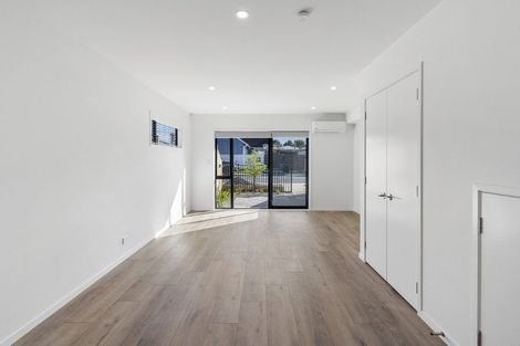 Photo of property in 2b Stokes Avenue, Te Atatu Peninsula, Auckland, 0610