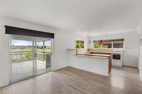 Photo of property in 3 Lorenzen Bay Road, Raglan, 3225