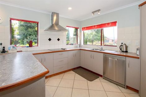 Photo of property in 17 Frame Place, Owhata, Rotorua, 3010