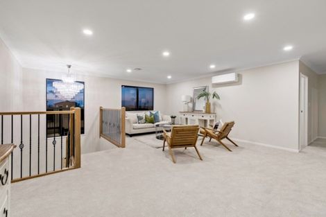 Photo of property in 60 Lime Hill Rise, Flat Bush, Auckland, 2019