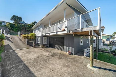 Photo of property in 24 Cypress Drive, Maungaraki, Lower Hutt, 5010