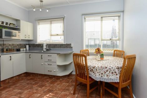 Photo of property in 1/907 Clive Street, Akina, Hastings, 4122