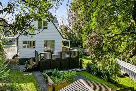 Photo of property in 8 Elizabeth Place, Ferndale, New Plymouth, 4310