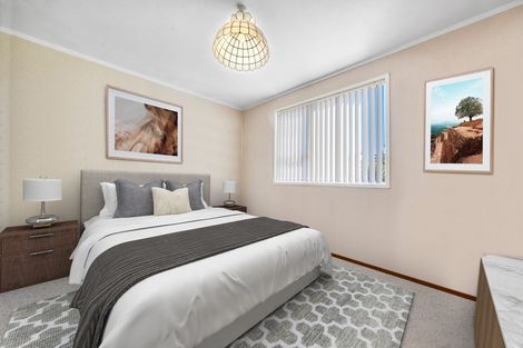 Photo of property in 16 Pavola Grove, Glenfield, Auckland, 0629