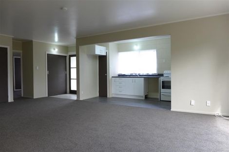 Photo of property in 2/41 Koromiko Street, New Lynn, Auckland, 0600
