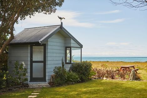 Photo of property in 182 Rarangi Beach Road, Rarangi, Blenheim, 7273