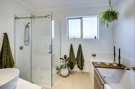 Photo of property in 37 Norwich Crescent, Tamatea, Napier, 4112