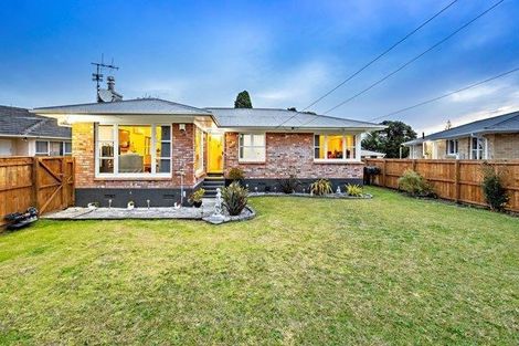 Photo of property in 142 Russell Road, Manurewa, Auckland, 2102