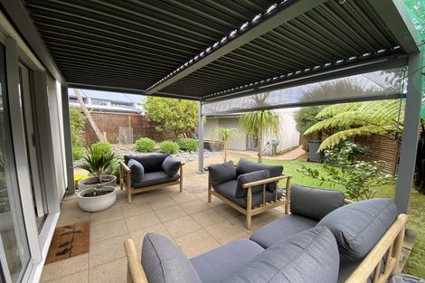Photo of property in 78 Gunner Drive, Te Atatu Peninsula, Auckland, 0610