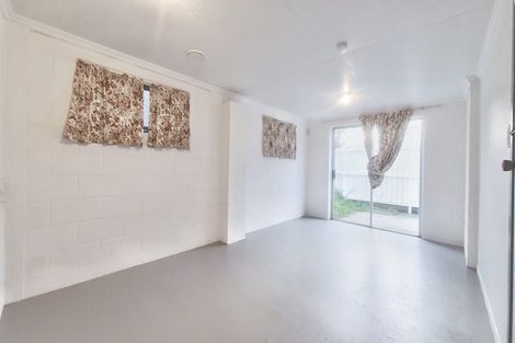 Photo of property in 75 Forest Hill Road, Henderson, Auckland, 0612