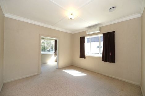 Photo of property in 214 Mayfair Avenue, Mayfair, Hastings, 4122