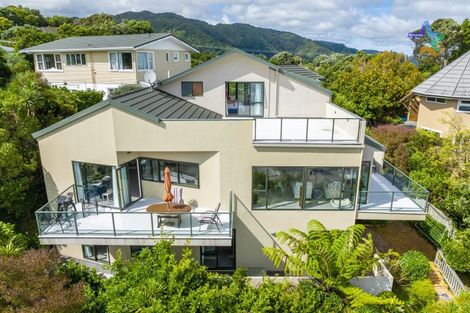 Photo of property in 69 Howard Road, Point Howard, Lower Hutt, 5013