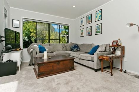 Photo of property in 8/27 Rangatira Road, Birkdale, Auckland, 0626