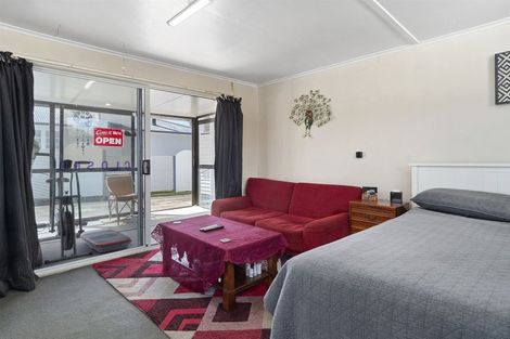 Photo of property in 38 Queen Road, Bellevue, Tauranga, 3110