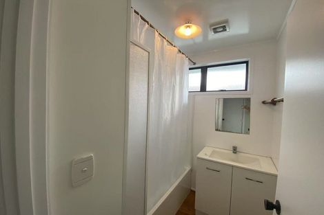 Photo of property in 2/24 Burundi Avenue, Clendon Park, Auckland, 2103