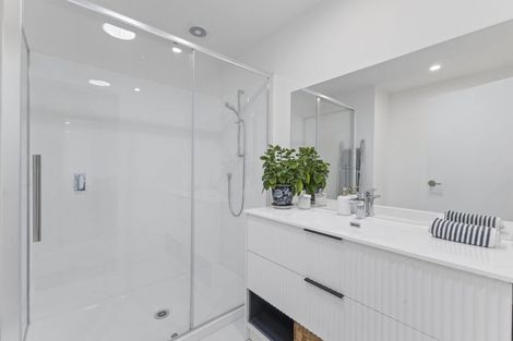 Photo of property in 29 Plympton Street, Brooklands, New Plymouth, 4310