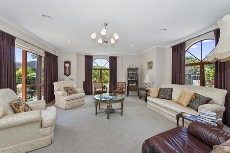 Photo of property in 2 Callum Brae Drive, Rototuna, Hamilton, 3210