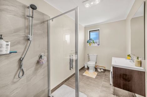 Photo of property in 29 Margaret Shields Avenue, Aotea, Porirua, 5024