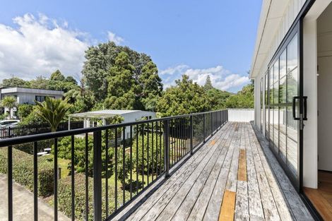 Photo of property in 18-22 Dixon Street, Oakura, 4314