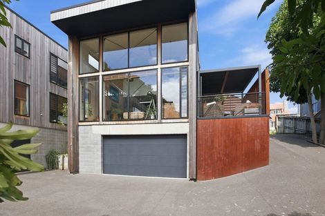 Photo of property in 4/66 Powderham Street, New Plymouth, 4310