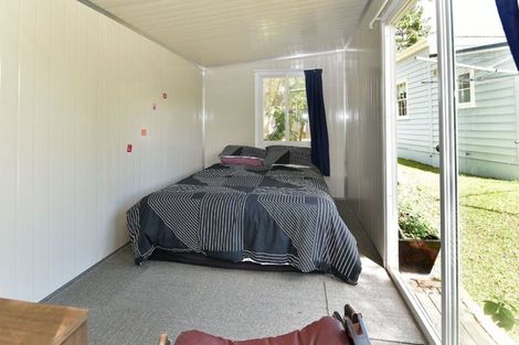 Photo of property in 114 Awaroa Road, Helensville, 0800